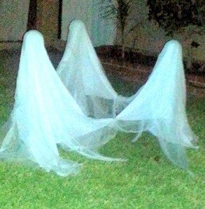 Dancing Ghosts (8)