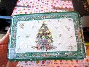 Recycled Christmas Cookie Tin (3)