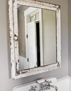 small-bathroom-mirror