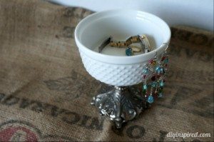DIY Pedestal Bowl (1) (560x372)