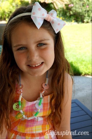 recycled-straw-necklace-craft (1) (359x540)