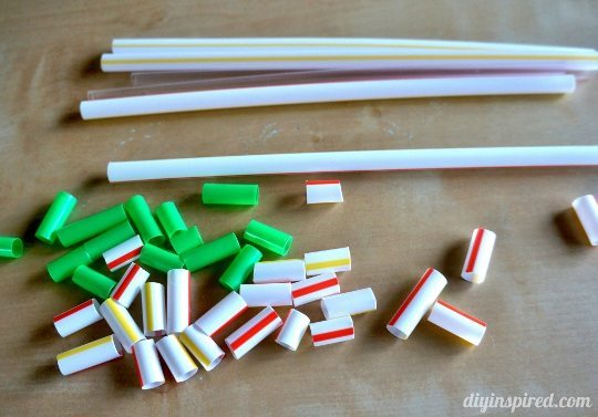recycled-straw-necklace-craft (3) (540x377)