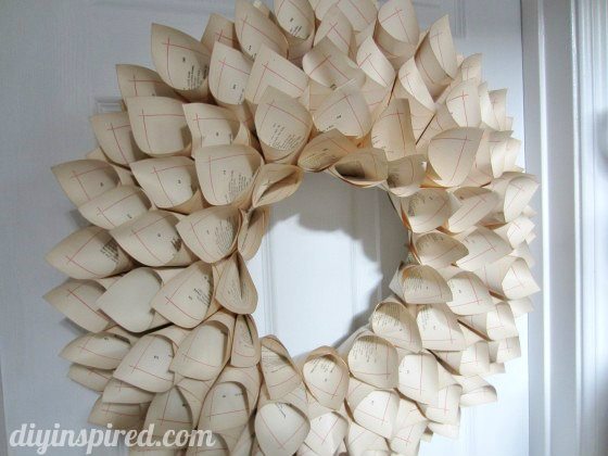 recycled-book-page-wreath-tutorial (3)
