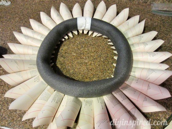 recycled-book-page-wreath-tutorial (7)