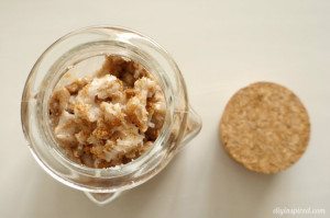 http://www.diyinspired.com/wp-content/uploads/2015/02/How-To-Make-Your-Own-Sugar-Scrub-2-300x199.jpg