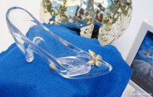 http://www.diyinspired.com/wp-content/uploads/2015/07/Cinderella-Party-Centerpieces-Glass-Slipper-300x191.jpg