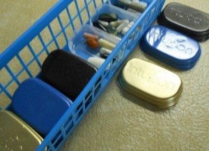 http://www.diyinspired.com/wp-content/uploads/2016/03/Upcycled-Razor-Boxes-turned-Pill-Boxes-300x216.jpg