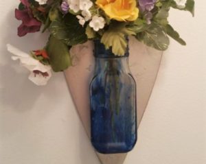http://www.diyinspired.com/wp-content/uploads/2016/04/Repurposed-Trowel-to-Decor-300x239.jpeg